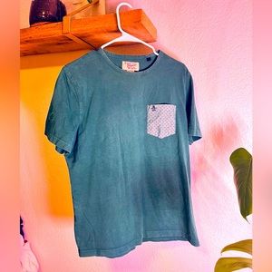Faded Kelly green teal Penguin pocket tee, Men’s medium, Munsingwear